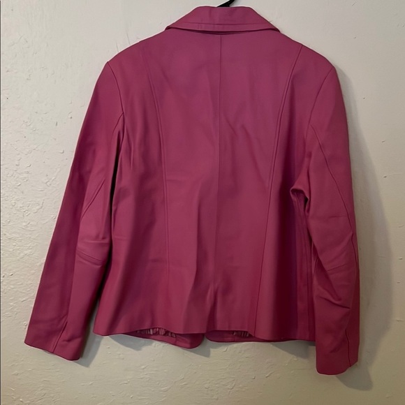 Dialogue Leather Pink Blazer with Tailored Fit - Picture 3 of 4